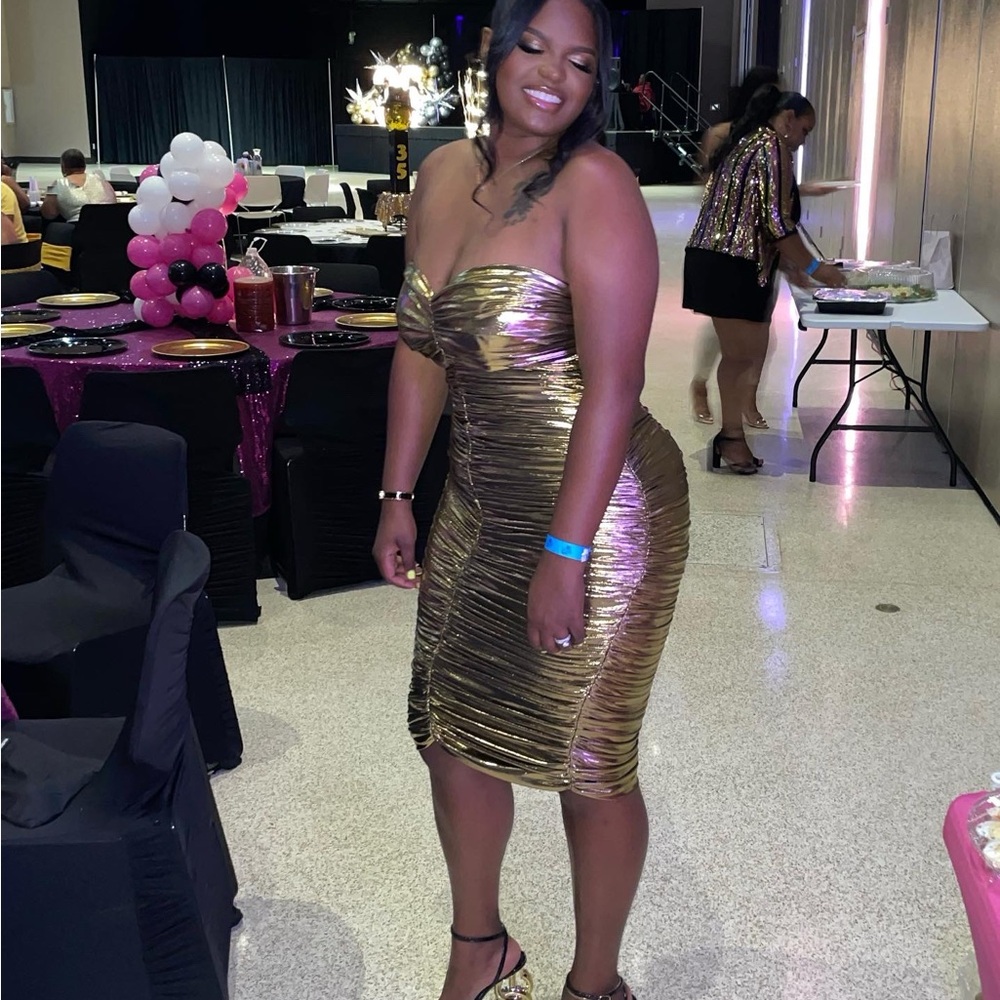 Gold Ruched Strapless Dress - Picture 3 of 3